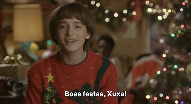 Stranger Things': Noah Schnapp manda recado e presente de Natal